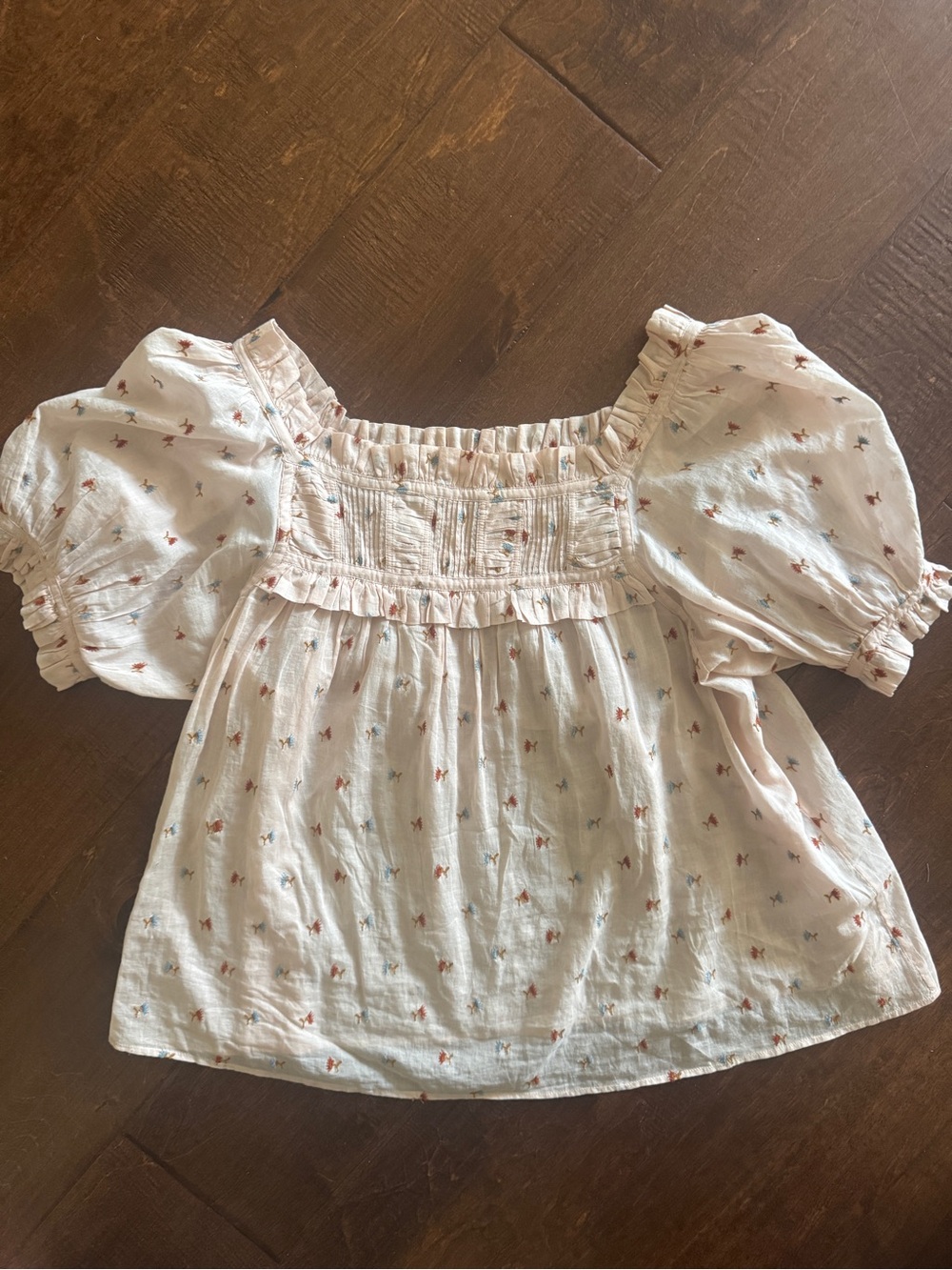 Doen Cream Puff-Sleeve Smocked Blouse with Tiny Floral Print